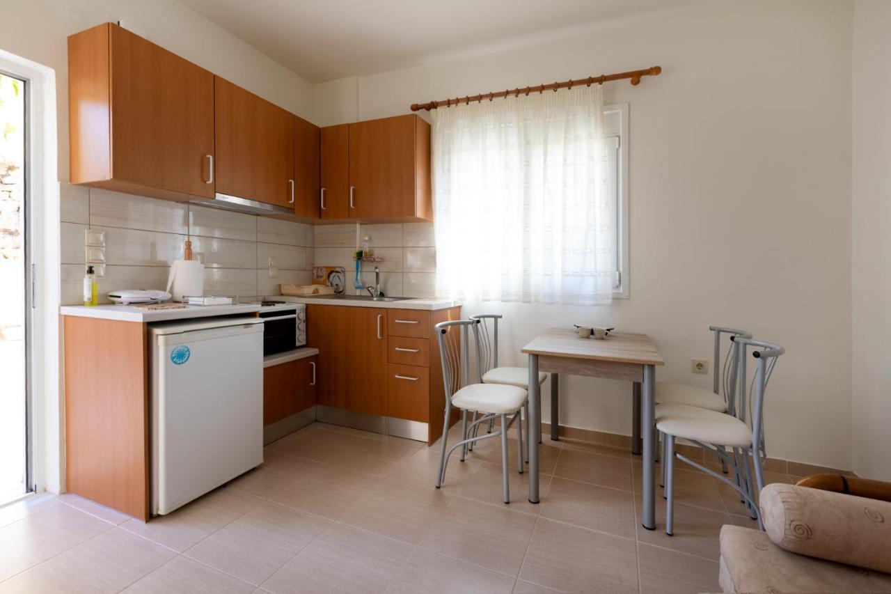 Nikki'S Family Apartments Sívota 외부 사진